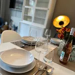 Stylischer Altbau Im Zentrum * Киль