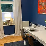 Stylischer Altbau Im Zentrum Appartement