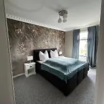 Stylischer Altbau Im Zentrum Киль