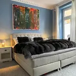 Stylischer Altbau Im Zentrum Apartamento