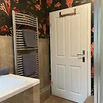 Appartement Stylischer Altbau Im Zentrum *