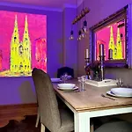Stylischer Altbau Im Zentrum Appartement