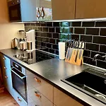 Appartement Stylischer Altbau Im Zentrum Kiel