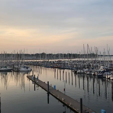 Stylischer Altbau Im Zentrum Lejlighed Kiel