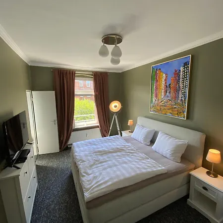 Stylischer Altbau Im Zentrum Kilonia