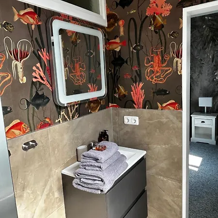Stylischer Altbau Im Zentrum Apartment