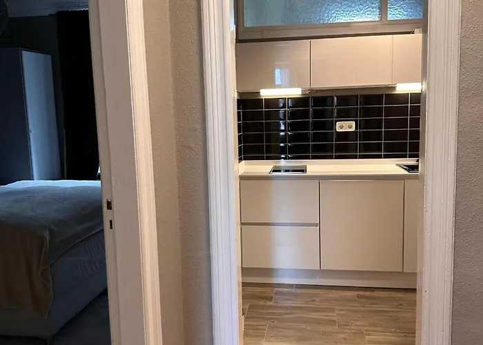 Apartment Stylischer Altbau Im Zentrum *