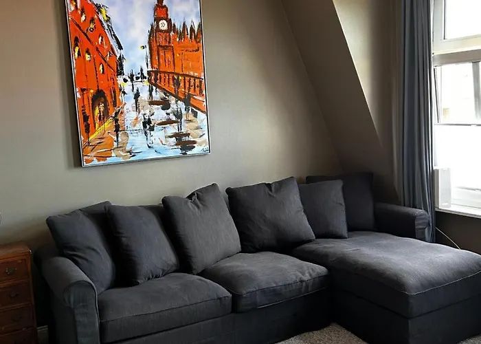 Appartamento Stylischer Altbau Im Zentrum Kiel