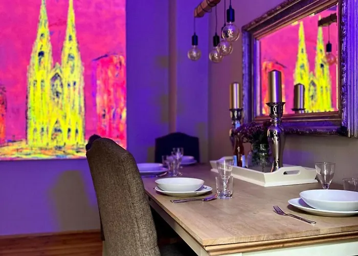 Stylischer Altbau Im Zentrum Apartament